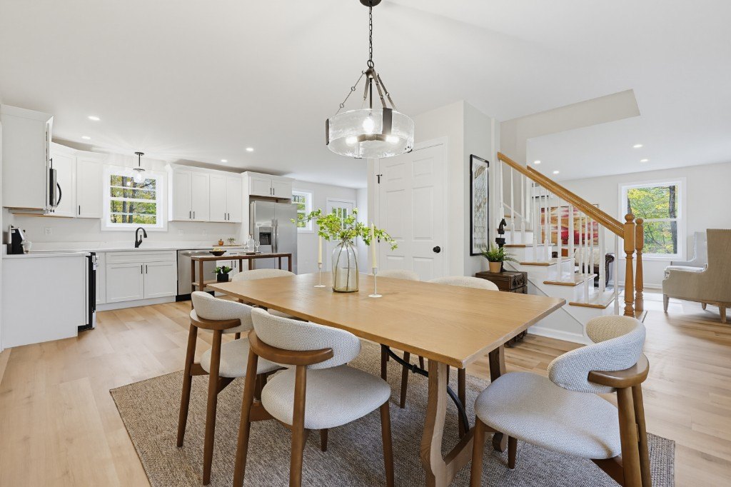 25 Bebbington dining